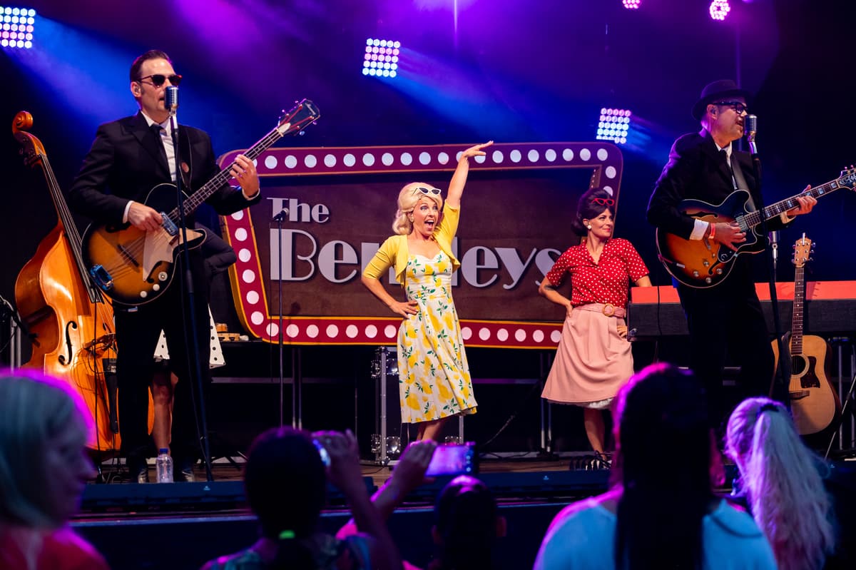 The Bentleys boeken voor een bedrijfsfeest
