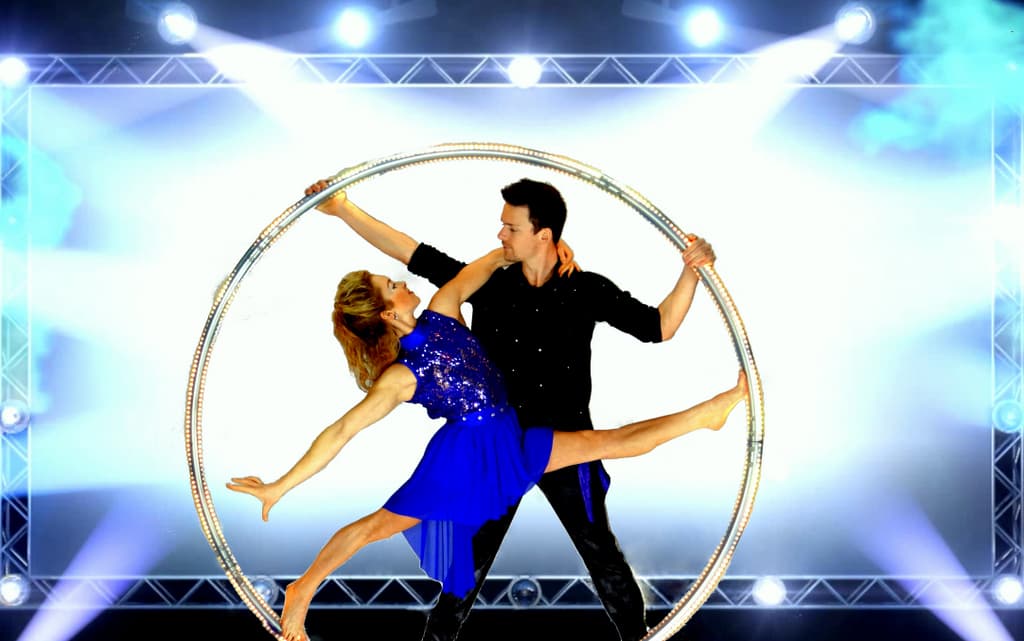 Cyr Wheel Show boeken voor een bedrijfsfeest