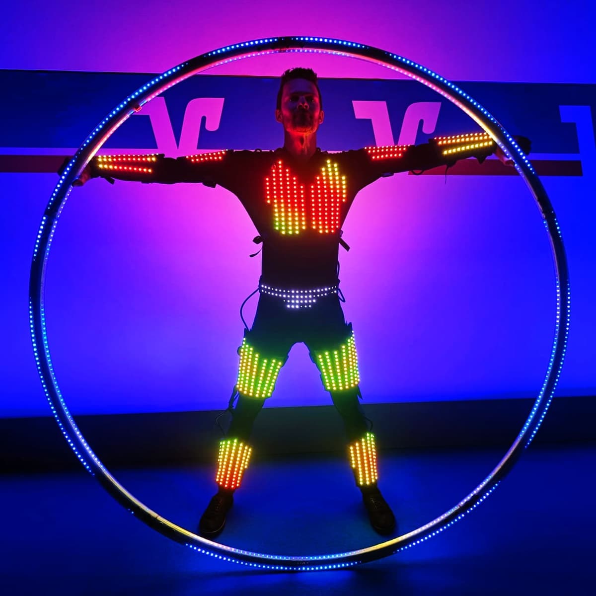 Cyr Wheel Show boeken voor een bedrijfsfeest
