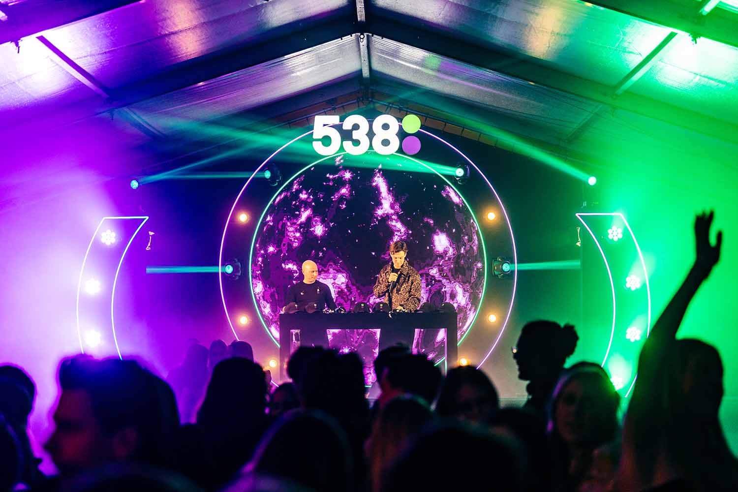 538 DJ'S ON TOUR boeken voor een bedrijfsfeest