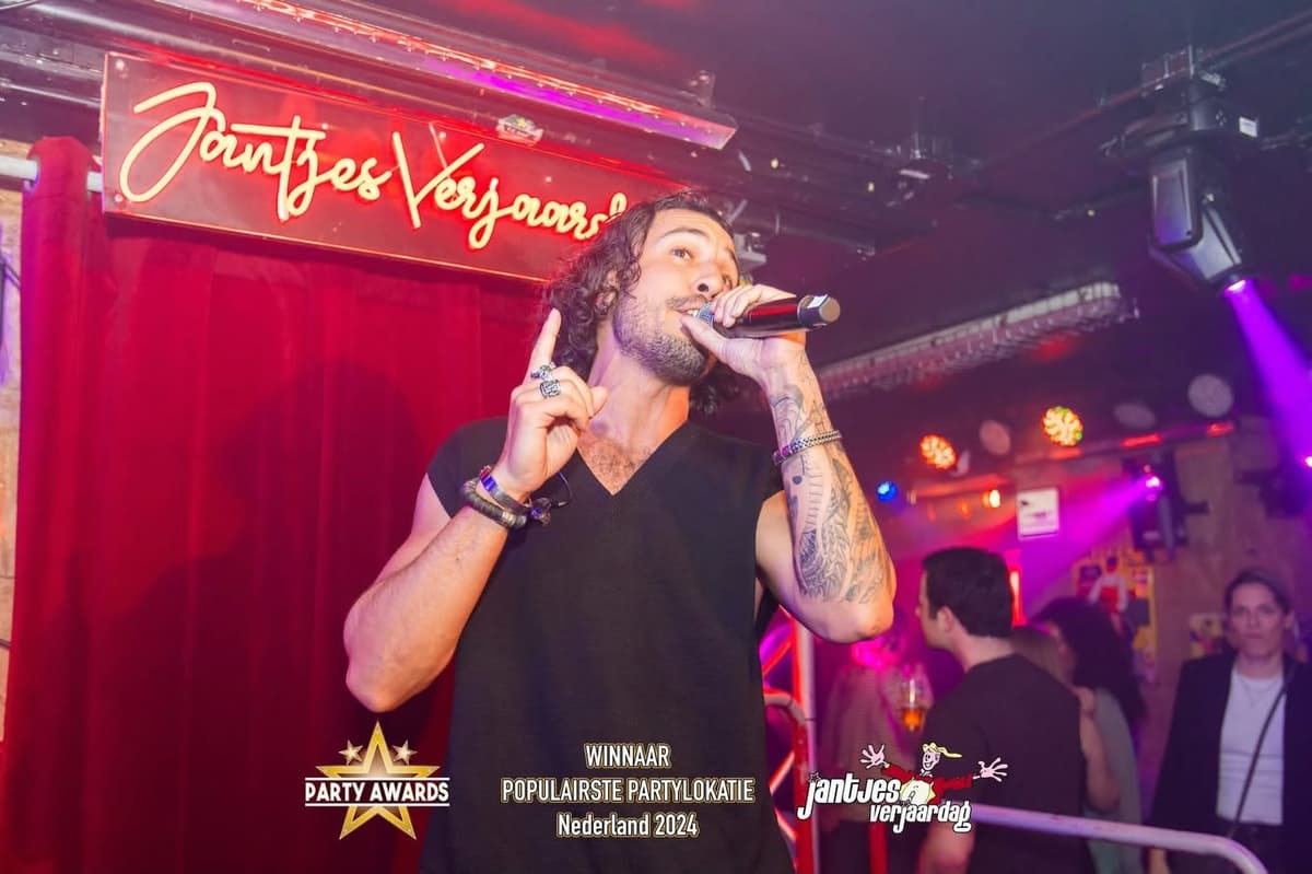 JAKE MONTEIRO boeken voor een bedrijfsfeest