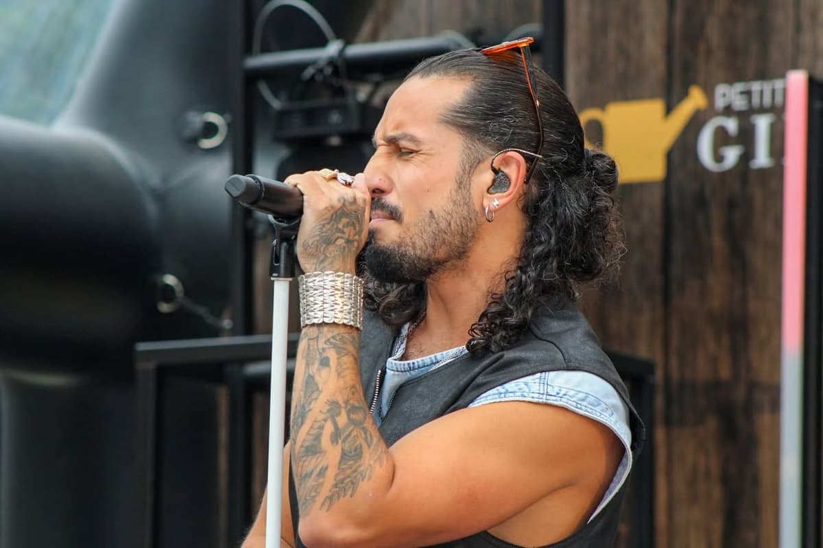 JAKE MONTEIRO boeken voor een bedrijfsfeest