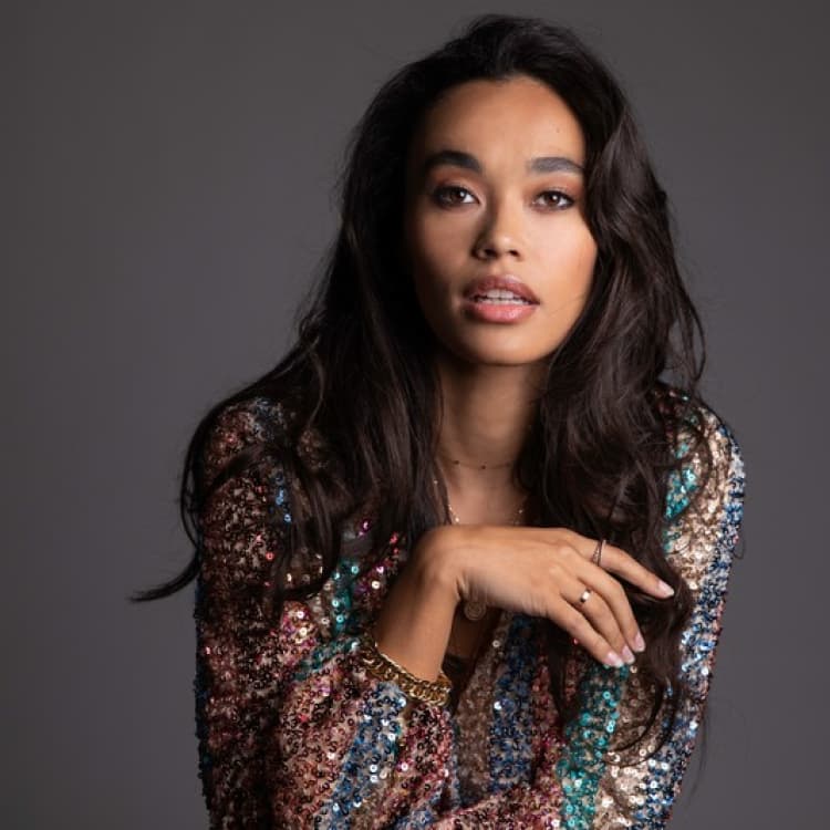 Romy Monteiro boeken voor een bedrijfsfeest